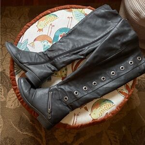 Women's Black Knee-High Boots